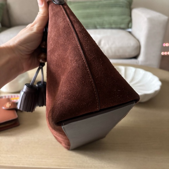 Coach Laurel Shoulder Bag With Tassels
PREOWNED/USED - Picture 6 of 10